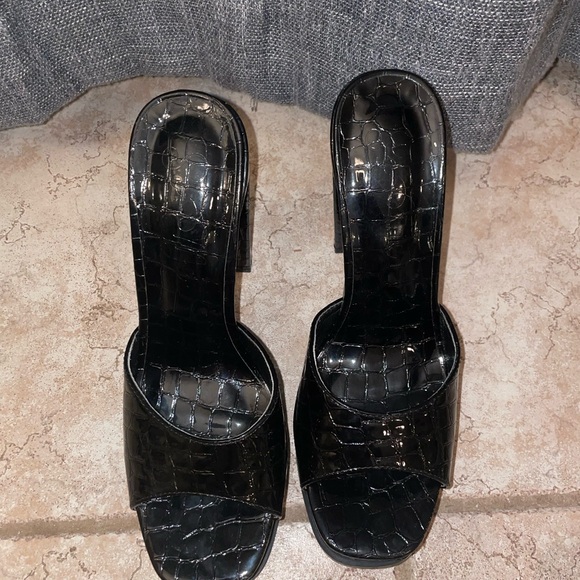 SO ME ✨ Elegant Black Women's Platform Heels - Picture 5 of 6